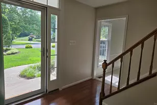 12546 Cavalier Dr, Woodbridge, VA 22192 - Photo 3