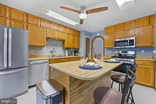 13501 Kelmont Ct, Woodbridge, VA 22193 - Photo 9