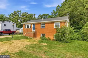 12806 Kerrydale Rd, Woodbridge, VA 22193 - Photo 3
