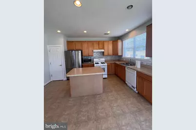 8234 Glade Bank Drive, Manassas, VA 20111 - Photo 7
