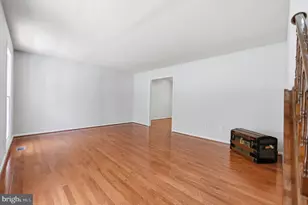 6090 River Forest Dr, Manassas, VA 20112 - Photo 5