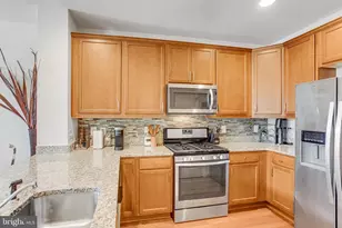 1567 Renate Dr, Woodbridge, VA 22192 - Photo 9