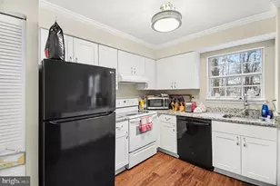 15318 Inlet Pl, Dumfries, VA 22025 - Photo 9