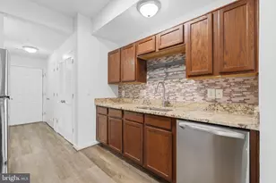 11127 Wortham Crest Cir, Manassas, VA 20109 - Photo 13