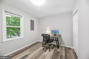 2841 Chablis Cir, Woodbridge, VA 22192 - Photo 15