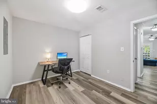 2841 Chablis Cir, Woodbridge, VA 22192 - Photo 13