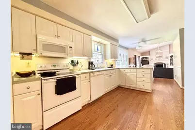 6512 Basil Court, Manassas, VA 20112 - Photo 11