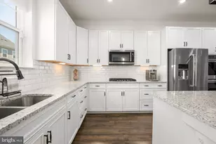 17783 Osprey Harbor Ln, Dumfries, VA 22026 - Photo 11