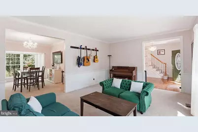 13176 Oak Farm Drive, Woodbridge, VA 22192 - Photo 5