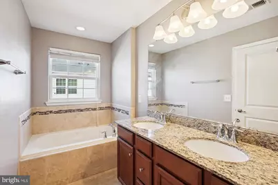 7106 Santa Cruz Place, Gainesville, VA 20155 - Photo 11