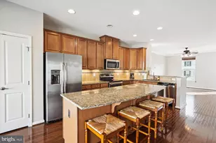 7106 Santa Cruz Pl, Gainesville, VA 20155 - Photo 3