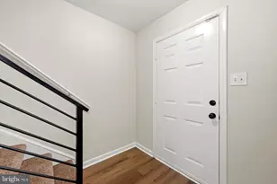 15011 Cherrydale Dr, Woodbridge, VA 22193 - Photo 5