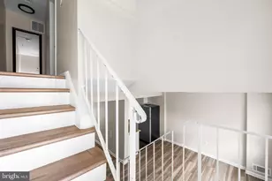 14382 Berkshire Dr, Woodbridge, VA 22193 - Photo 11