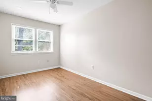 14382 Berkshire Dr, Woodbridge, VA 22193 - Photo 15