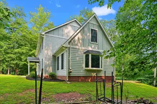 8253 Honeysuckle Rd, Manassas, VA 20112 - Photo 15