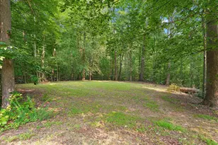 8253 Honeysuckle Rd, Manassas, VA 20112 - Photo 9