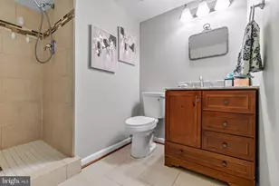 12763 Cara Dr, Woodbridge, VA 22192 - Photo 17