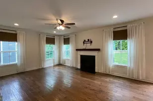 2309 Harmsworth Dr, Dumfries, VA 22026 - Photo 5