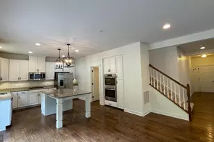 2309 Harmsworth Dr, Dumfries, VA 22026 - Photo 3