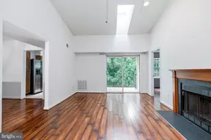 12133 Chaucer Ln, Woodbridge, VA 22192 - Photo 5
