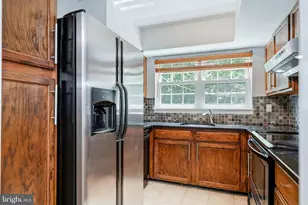 12133 Chaucer Ln, Woodbridge, VA 22192 - Photo 13