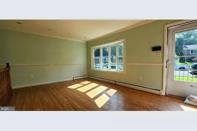 13821 Gilbert Road #UPPER LEVEL, Woodbridge, VA 22193 - Photo 3