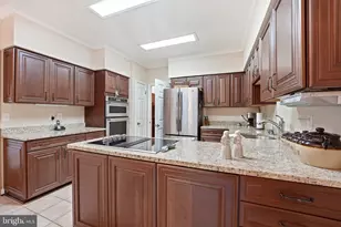 11211 Caisson Ct, Woodbridge, VA 22192 - Photo 19