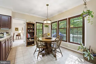 11211 Caisson Ct, Woodbridge, VA 22192 - Photo 17