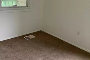 2660 Seville Cir, Woodbridge, VA 22192 - Photo 9