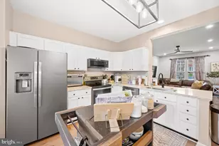 7005 Manahoac Pl, Gainesville, VA 20155 - Photo 3
