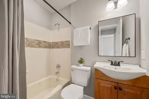 12710 Lockleven Ln, Woodbridge, VA 22192 - Photo 21