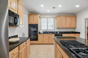 2492 Transom Pl, Woodbridge, VA 22191 - Photo 13