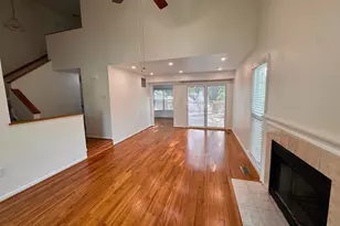 12224 Dapple Gray Ct, Woodbridge, VA 22192 - Photo 5