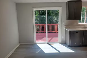 13524 Bentley Cir, Woodbridge, VA 22192 - Photo 3