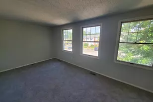 13524 Bentley Cir, Woodbridge, VA 22192 - Photo 9