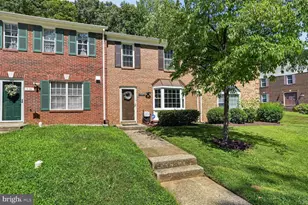 14083 Fallbrook Ln, Woodbridge, VA 22193 - Photo 1