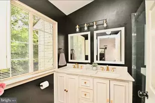 16889 Toms River Loop, Dumfries, VA 22026 - Photo 23