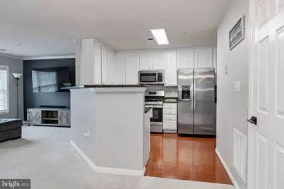 16821 Nuttal Oak Place #4, Woodbridge, VA 22191 - Photo 7