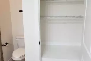 7356 Brunson Cir, Gainesville, VA 20155 - Photo 13