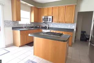 5455 Quaint Dr, Woodbridge, VA 22193 - Photo 3