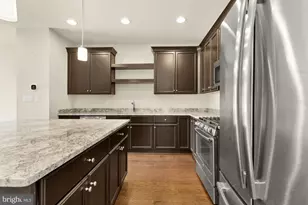 8141 Honey Bee Way, Manassas, VA 20111 - Photo 5