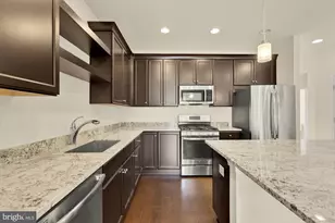 8141 Honey Bee Way, Manassas, VA 20111 - Photo 7