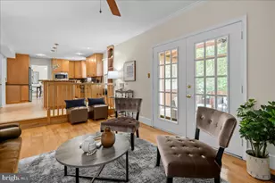 12518 Hedges Run Dr, Woodbridge, VA 22192 - Photo 15