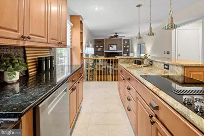 12518 Hedges Run Drive, Woodbridge, VA 22192 - Photo 11