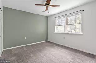 12518 Hedges Run Dr, Woodbridge, VA 22192 - Photo 29