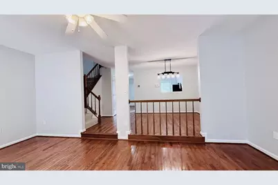 13042 Hunterbrook Drive, Woodbridge, VA 22192 - Photo 3