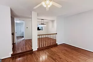 13042 Hunterbrook Dr, Woodbridge, VA 22192 - Photo 5