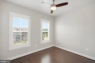 1857 Shadding Bay Ln, Dumfries, VA 22026 - Photo 27