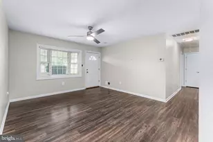 15105 Cloverdale Rd, Woodbridge, VA 22193 - Photo 5