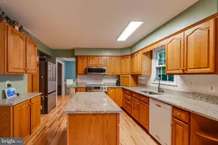 13402 Carrageen Dr, Manassas, VA 20112 - Photo 7